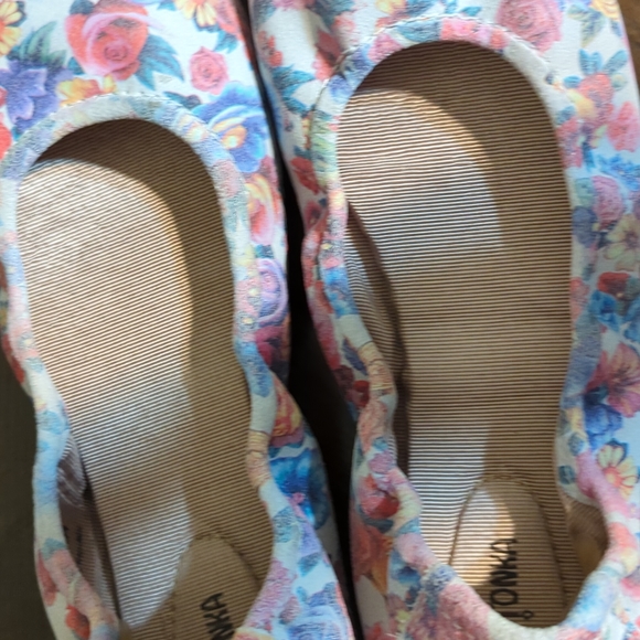 Minnetonka ballet flats - Picture 3 of 6